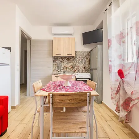 Annarita By Barbarhouse Apartment Torre Lapillo